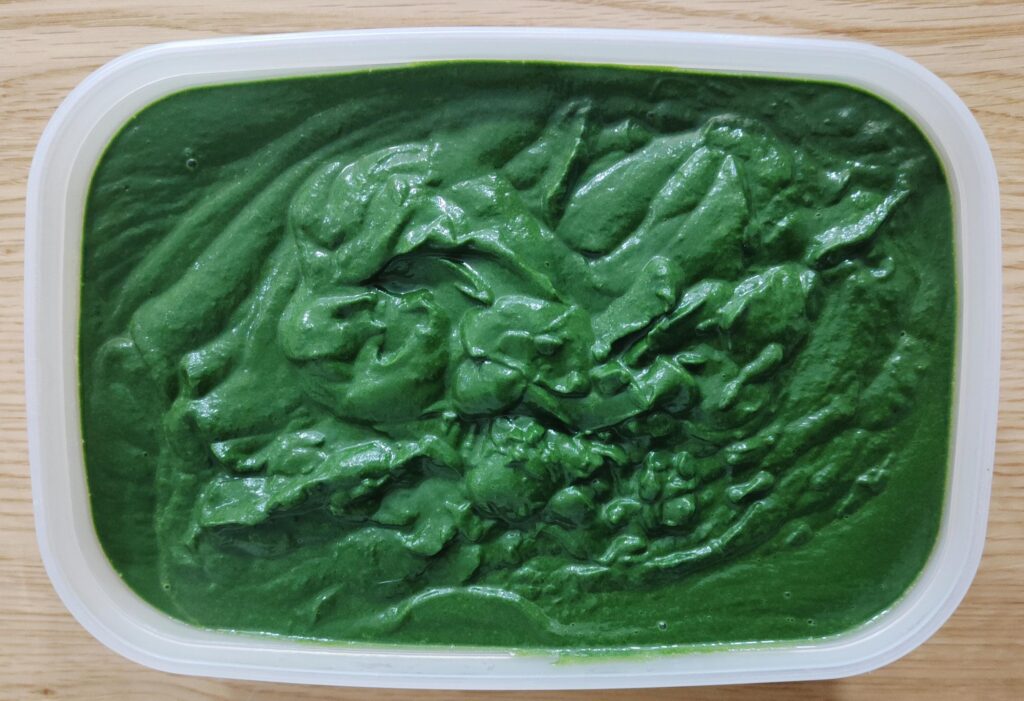 Crema de espinacas y aguacate